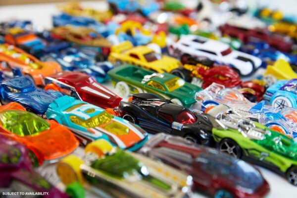 Hot Wheels Toy Cars & Trucks 20 Pack, Set of 20 1:64 Scale Vehicles for Play or Display, Instant Collection (Styles May Vary) - Image 6