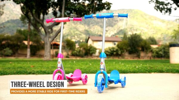 Razor Jr. Lil’ Kick – 3-Wheel Kick Scooter for Younger Children (Ages 3+), Max Rider Weight 44 lb (20 kg) - Image 4