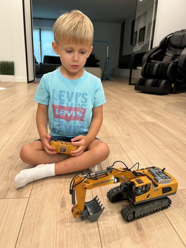 Remote Control Excavator Construction Toys for Boys, 2×1200mAh RC Excavator Toy with Metal Shovel & Light, 11CH Excavator Toys for Boys 3-5 4-7 8-12 Year Old Kids 2024 Christmas Birthday Gift,120+Mins - Image 7