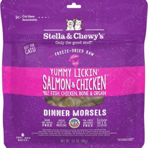 Stella & Chewy's Freeze-Dried Raw Cat Dinner Morsels – Grain Free, Protein Rich Cat & Kitten Food – Yummy Lickin’ Salmon & Chicken Recipe – 3.5 oz Bag