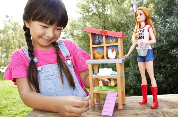 Barbie Careers Playset, Chicken Farmer Set with Fashion Doll with Red Hair & Boots, Henhouse, Chickens & Accessories (Amazon Exclusive) - Image 2