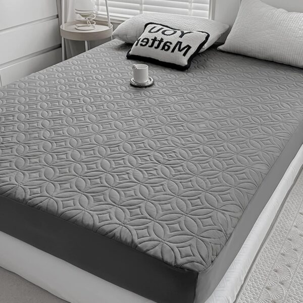 FELTYBED Full Size 54"x75" Waterproof Mattress Protector, Soft Bed Grey Mattress Cover Full, Breathable Mattress Pad Cover with Deep Pocket 6"- 15", Noiseless Washable