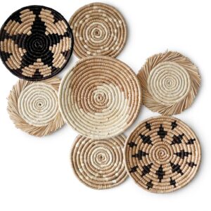 COYACOOL Hanging Woven Wall Basket Decor - Wicker Wall Baskets Decor Boho Flat set of 7 – Boho Wall Decor Art - African Baskets For Wall - Seagrass Basket Round Boho Wall Decor