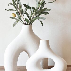 Carrot's Den Donut Vase, Set of 2 - Minimalist Nordic, White Ceramic Hollow Donut Vase Decor | Table Centerpiece, Olive Plant, Wedding, Living Room, Bookshelf, Office, Modern Home, Entryway, Console